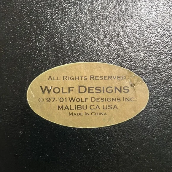 Black Leather Wolf Designs jewelry box - Picture 9 of 9